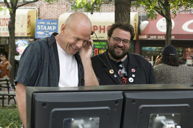 still_copout Willis (left), seen crushing the soul of director Kevin Smith